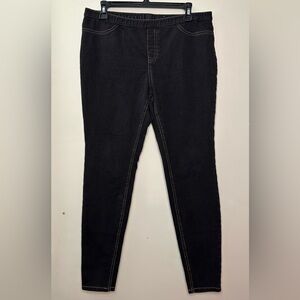 Hue Skinny Jean Leggings in Black Denim Size Large Jeggings Pull On Contrast